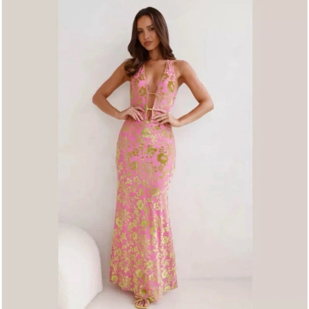 Elegant Pink and Gold Backless Dress